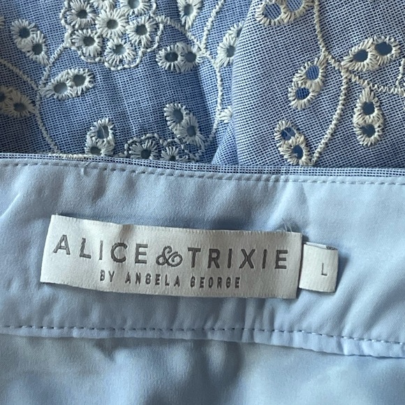 NWOT Alice & Trixie Cold Shoulder Dress - Picture 3 of 7